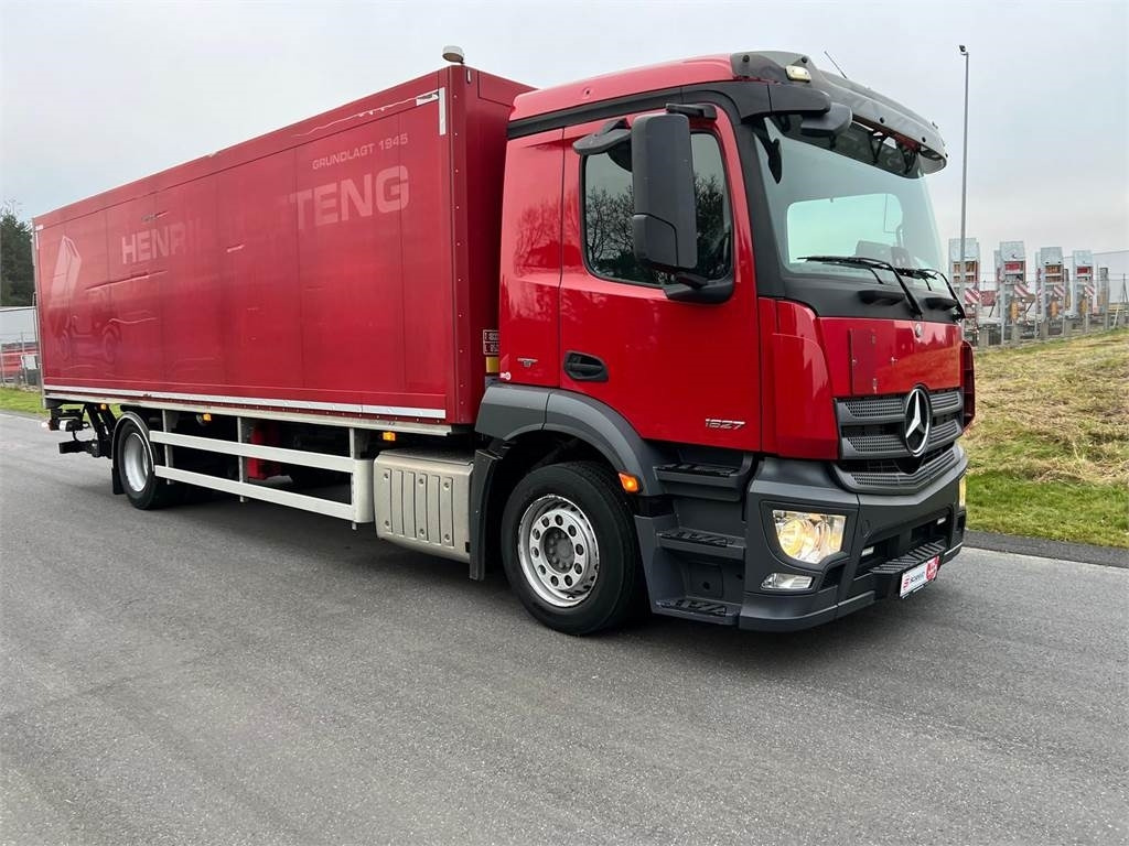 Mercedes-Benz Antos 1827 LnR - Box truck: picture 3 Mercedes-Benz Antos 1827 LnR - Box truck: picture 3