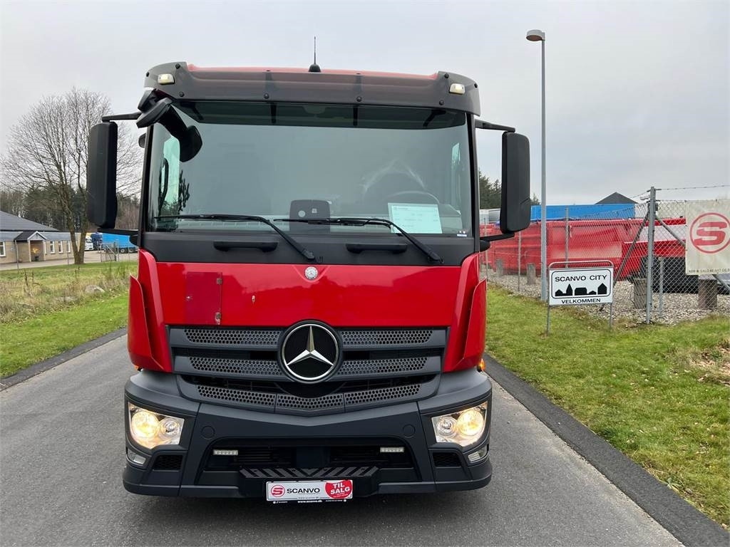 Box truck Mercedes-Benz Antos 1827 LnR: picture 9