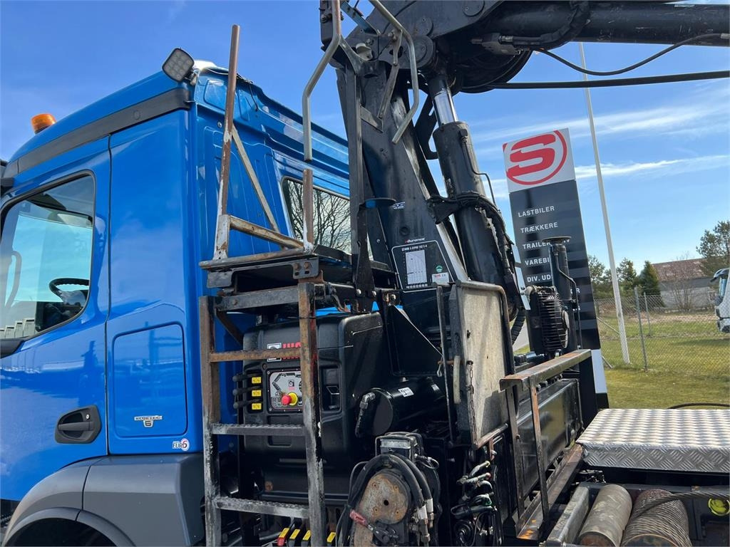Mercedes-Benz Antos 2546 - Hiab 192 E kran - Skip loader truck: picture 4 Mercedes-Benz Antos 2546 - Hiab 192 E kran - Skip loader truck: picture 4
