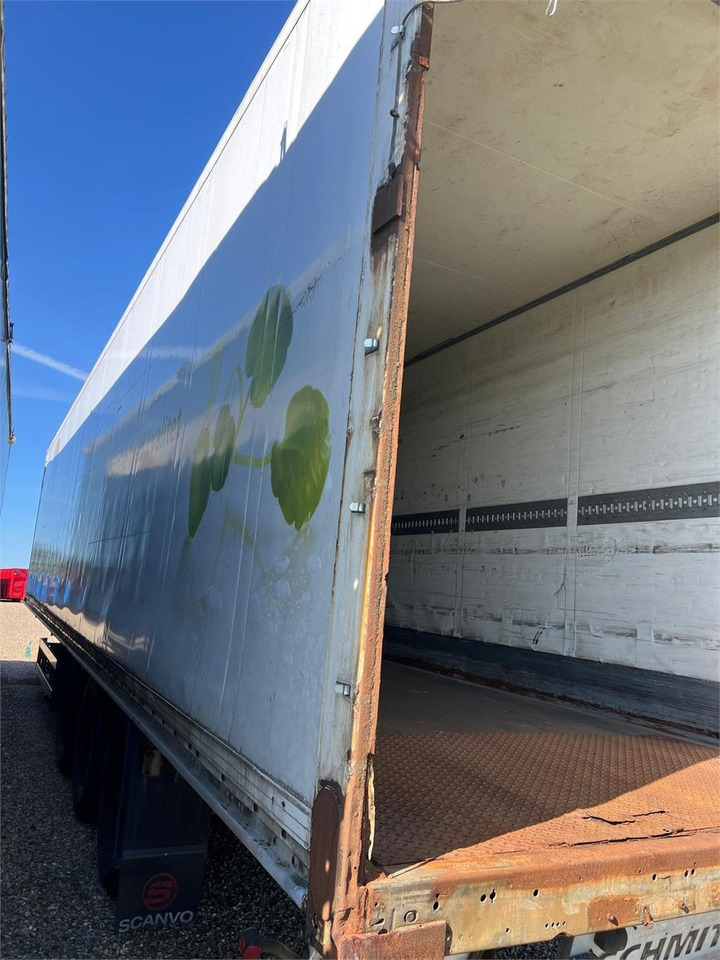 Schmitz 13,6 mtr boks - Closed box semi-trailer: picture 3 Schmitz 13,6 mtr boks - Closed box semi-trailer: picture 3
