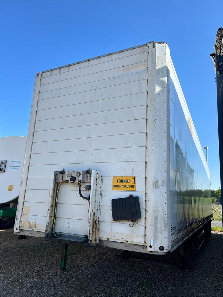 Schmitz 13,6 mtr boks - Closed box semi-trailer: picture 1 Schmitz 13,6 mtr boks - Closed box semi-trailer: picture 1