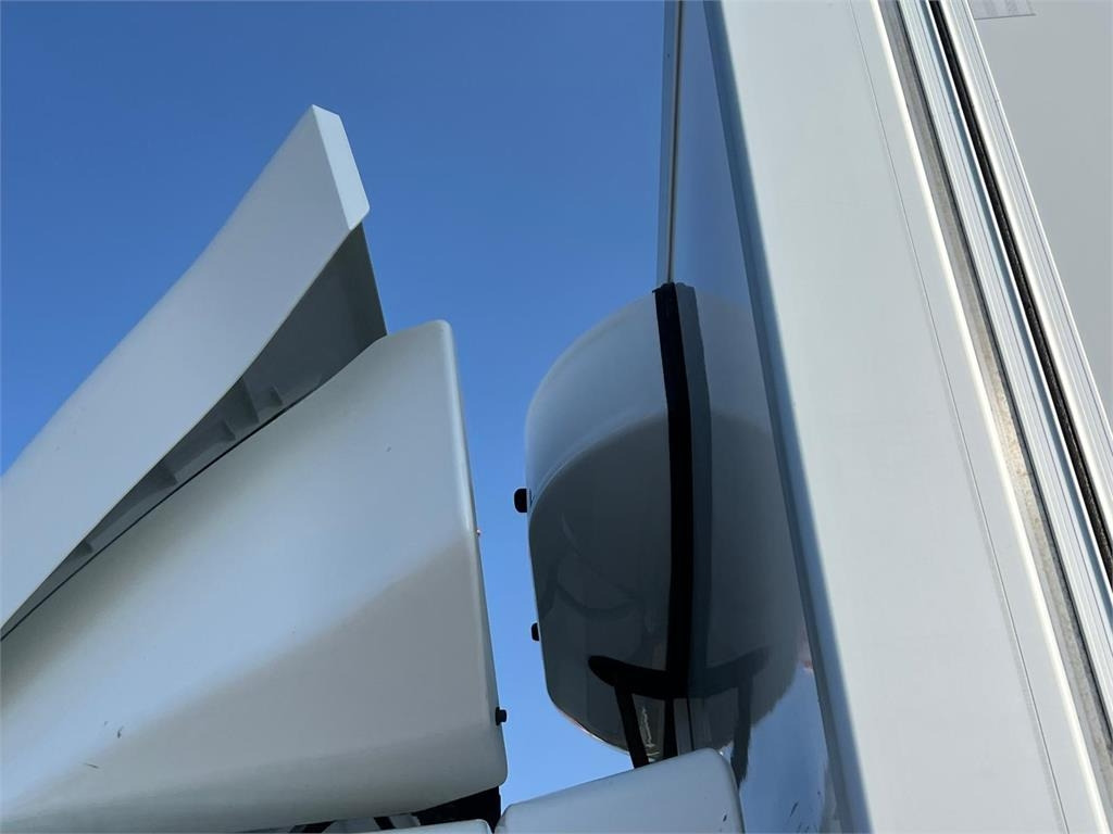 Volvo FL 16 ton 250HK - Box truck: picture 5 Volvo FL 16 ton 250HK - Box truck: picture 5