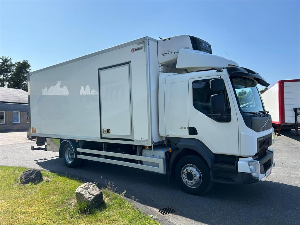 Volvo FL 280 (12 ton) Dobbelt compartment  - Refrigerator truck: picture 5 Volvo FL 280 (12 ton) Dobbelt compartment  - Refrigerator truck: picture 5