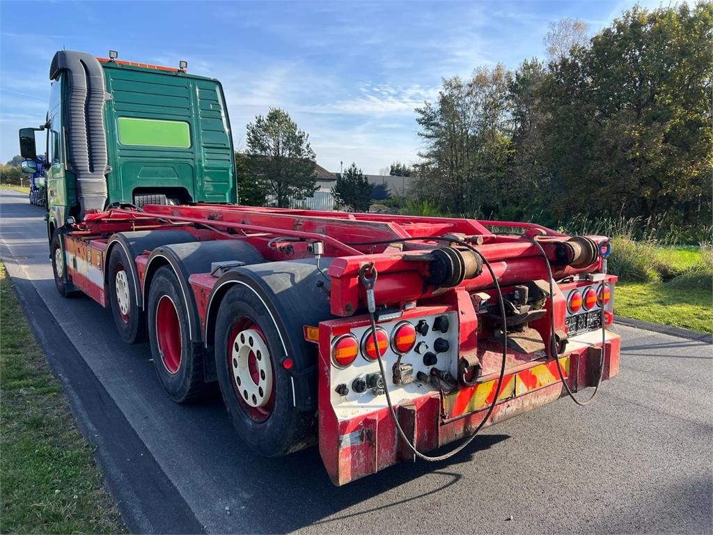 Volvo FM500 8x2*6 rigid pusher-tag tridem - Skip loader truck: picture 2 Volvo FM500 8x2*6 rigid pusher-tag tridem - Skip loader truck: picture 2
