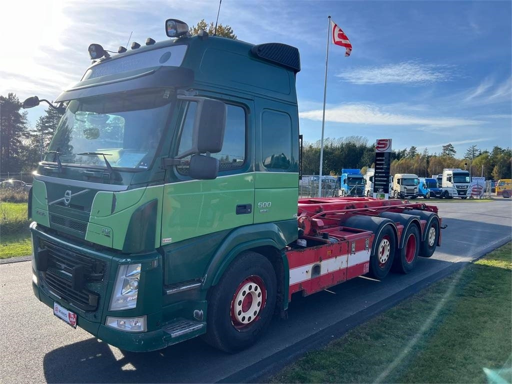 Volvo FM500 8x2*6 rigid pusher-tag tridem - Skip loader truck: picture 1 Volvo FM500 8x2*6 rigid pusher-tag tridem - Skip loader truck: picture 1