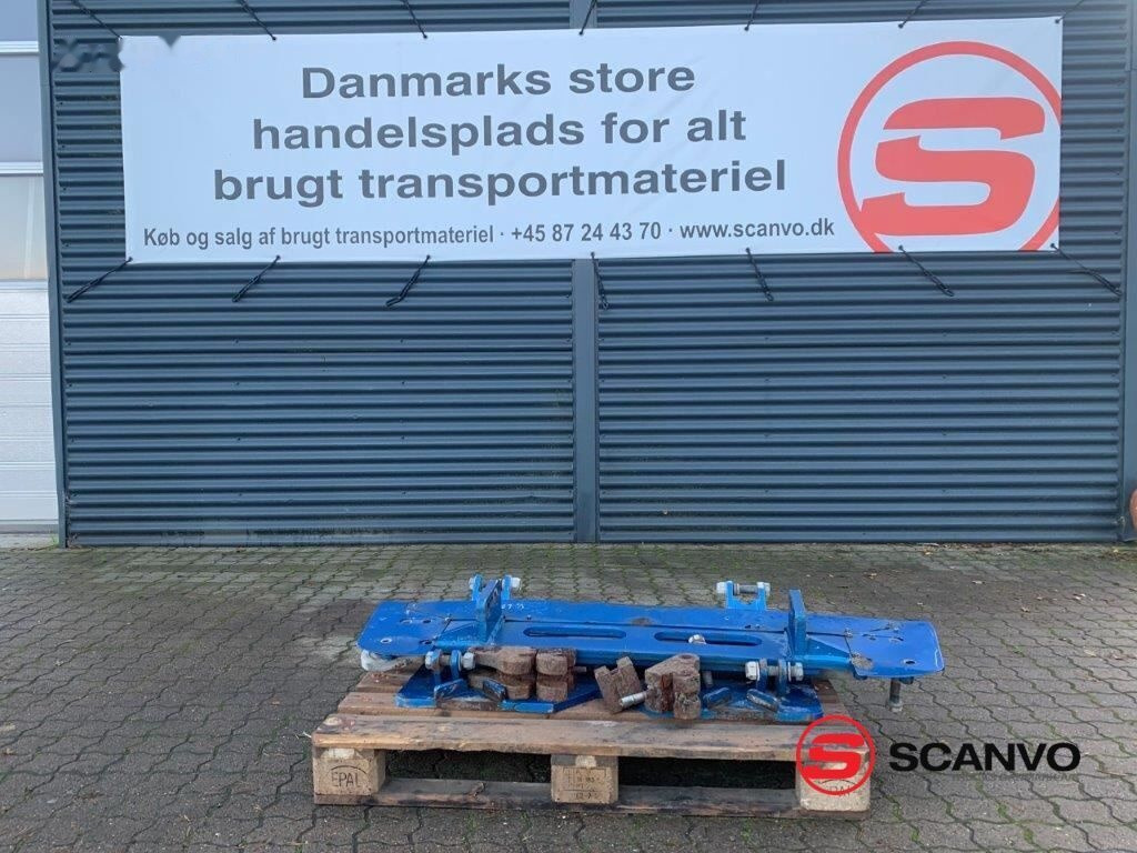 Quick coupler for Volvo municipal vehicles: picture 1