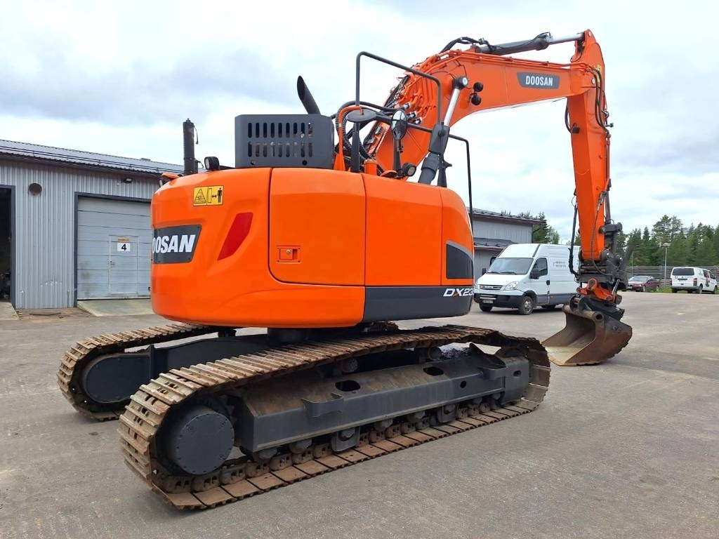 Doosan MYYTY! SOLD! DX235LCR-5 PYÖRITTÄJÄ - Crawler excavator: picture 4 Doosan MYYTY! SOLD! DX235LCR-5 PYÖRITTÄJÄ - Crawler excavator: picture 4
