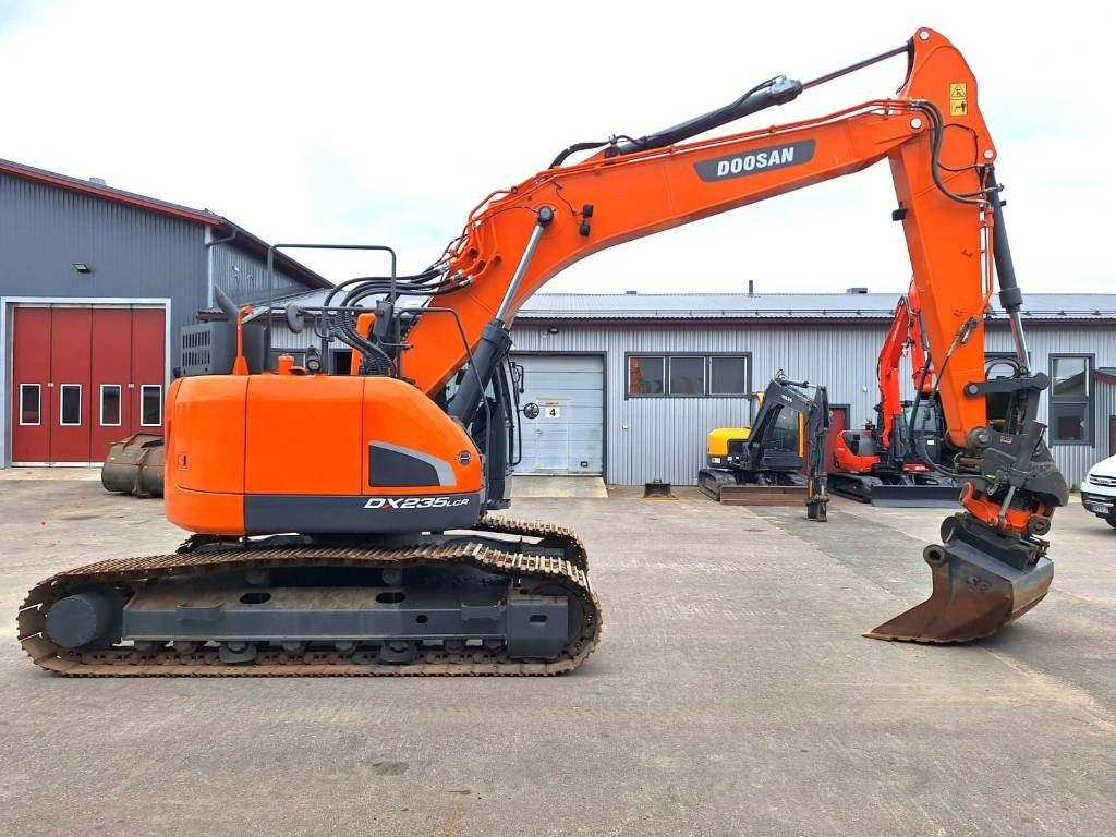 Doosan MYYTY! SOLD! DX235LCR-5 PYÖRITTÄJÄ - Crawler excavator: picture 5 Doosan MYYTY! SOLD! DX235LCR-5 PYÖRITTÄJÄ - Crawler excavator: picture 5