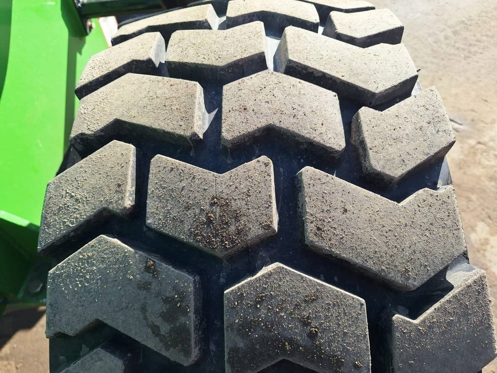 Wheel loader Greenmaster 825 PIIKIT, KAUHA JA HIEKOITIN: picture 10