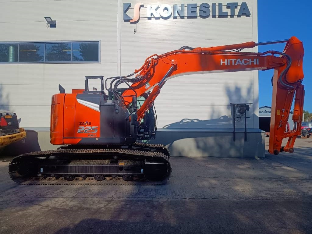 Crawler excavator Hitachi ZX225USLC-7 -STAGE V-: picture 6