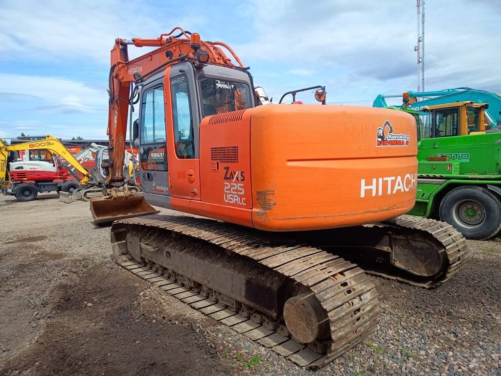 Hitachi ZX225USR KALLISTAJALLA - Crawler excavator: picture 3 Hitachi ZX225USR KALLISTAJALLA - Crawler excavator: picture 3