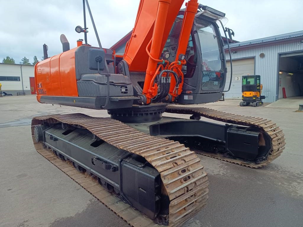 Crawler excavator Hitachi ZX290LC-5 HUIPPUVARUSTEET: picture 9