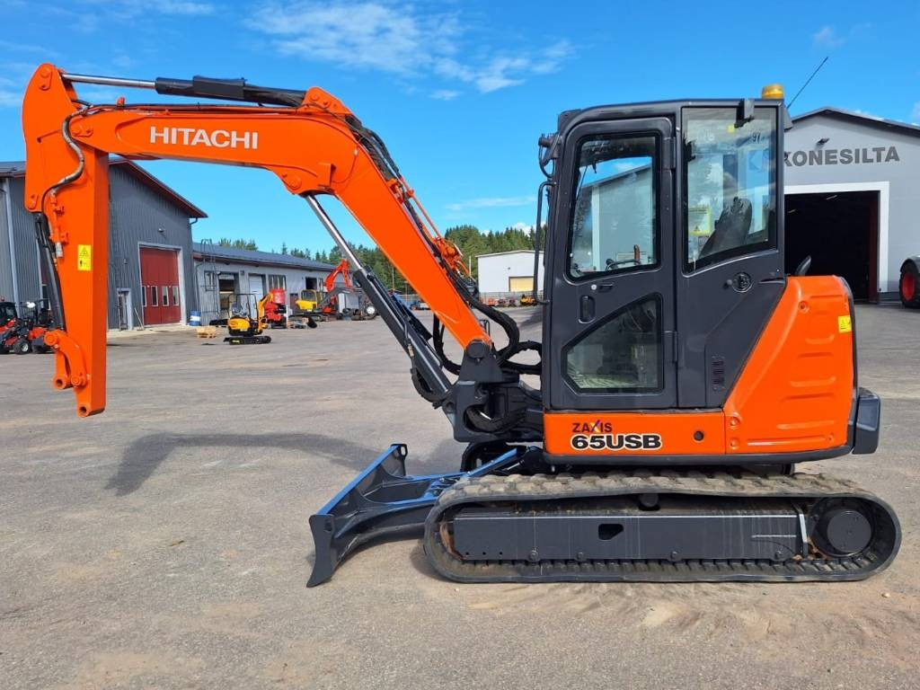 Hitachi ZX65USB-5 - Mini excavator: picture 1 Hitachi ZX65USB-5 - Mini excavator: picture 1