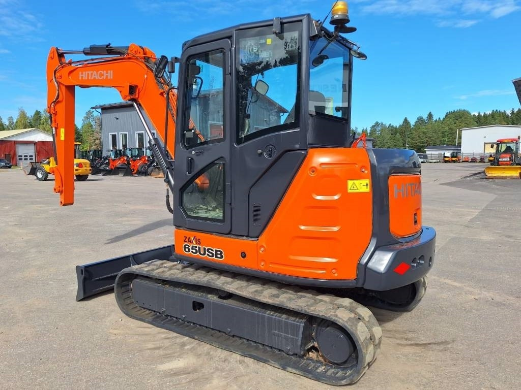 Hitachi ZX65USB-5 - Mini excavator: picture 2 Hitachi ZX65USB-5 - Mini excavator: picture 2