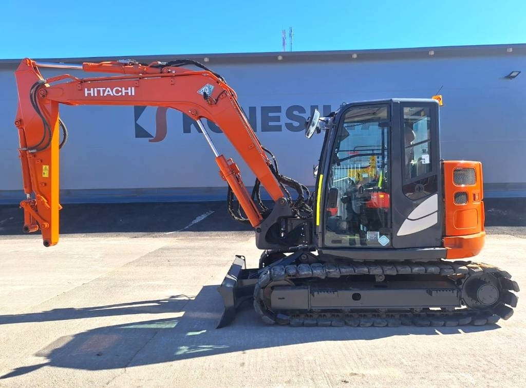 Hitachi ZX85USB-6 - Mini excavator: picture 1 Hitachi ZX85USB-6 - Mini excavator: picture 1