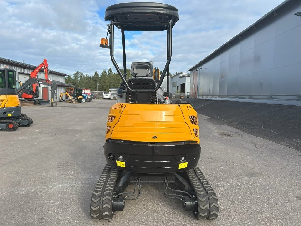 JPC HT25J KATOS - Mini excavator: picture 3 JPC HT25J KATOS - Mini excavator: picture 3