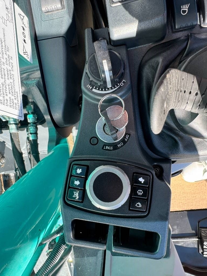 Crawler excavator Kobelco SK 140 SRLC-7: picture 17