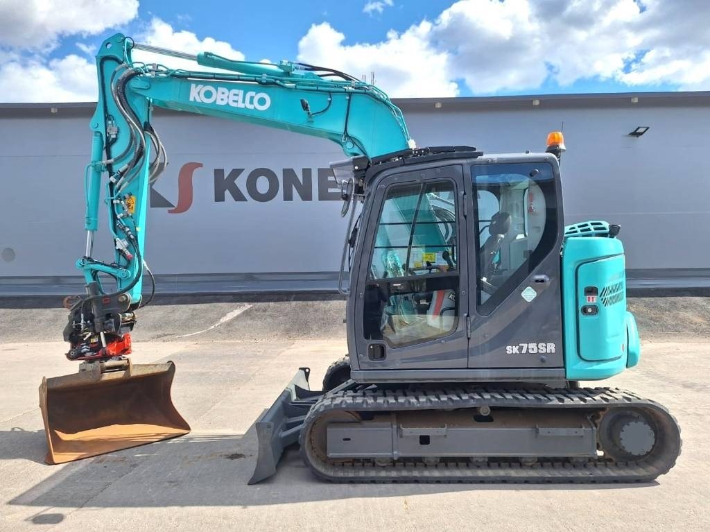 Kobelco SK75SR-7 PYÖRITTÄJÄLLÄ - Mini excavator: picture 1 Kobelco SK75SR-7 PYÖRITTÄJÄLLÄ - Mini excavator: picture 1