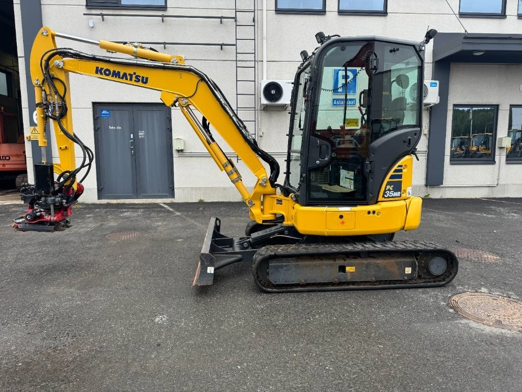 Komatsu PC 35 MR-5 - Mini excavator: picture 1 Komatsu PC 35 MR-5 - Mini excavator: picture 1