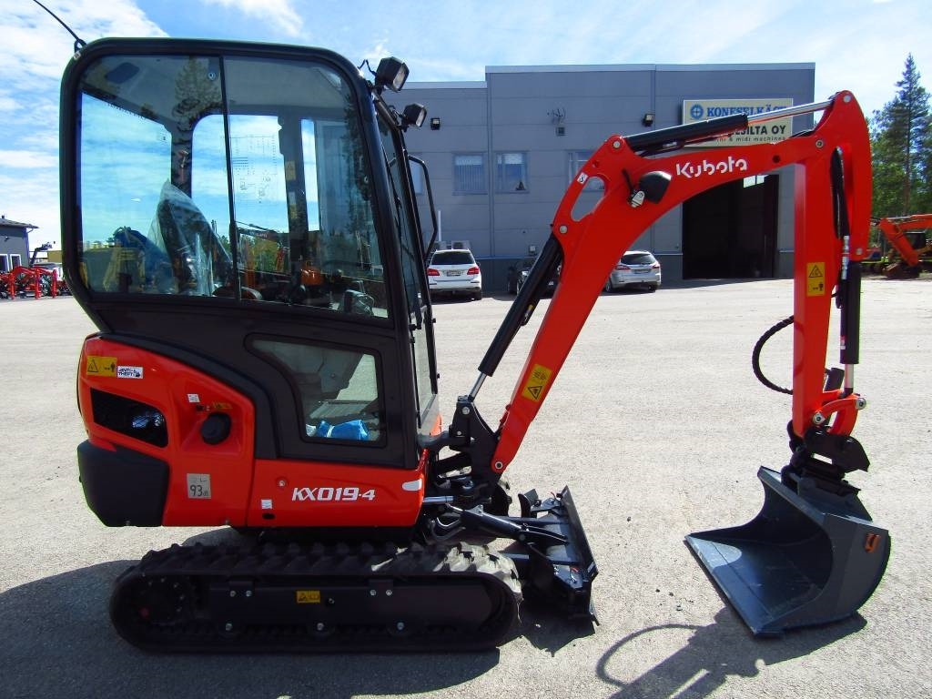 Kubota KX019-4 ERIKOISTARJOUS RAJOITETTU ERÄ - Mini excavator: picture 5 Kubota KX019-4 ERIKOISTARJOUS RAJOITETTU ERÄ - Mini excavator: picture 5