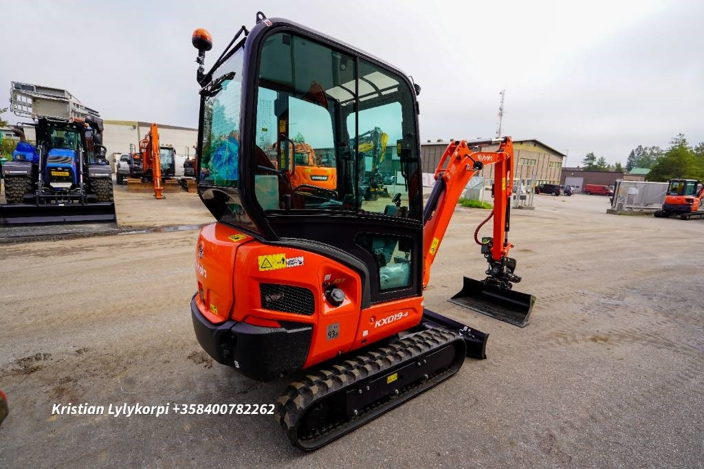 Kubota KX019-4 PYÖRITTÄJÄLLÄ - Mini excavator: picture 4 Kubota KX019-4 PYÖRITTÄJÄLLÄ - Mini excavator: picture 4
