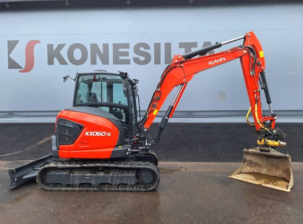 Kubota KX060-5 PYÖRITTÄJÄ, RASVARI YM. - Mini excavator: picture 4 Kubota KX060-5 PYÖRITTÄJÄ, RASVARI YM. - Mini excavator: picture 4