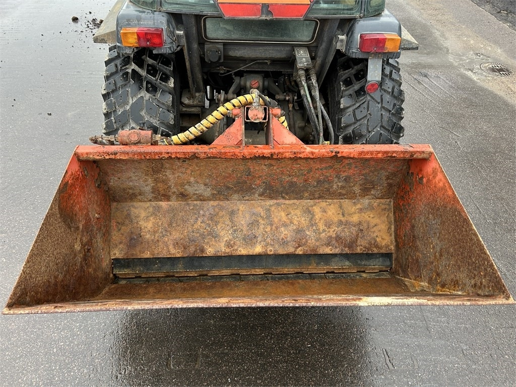 Municipal tractor Kubota L 3600 AURA JA HIEKOTIN: picture 7