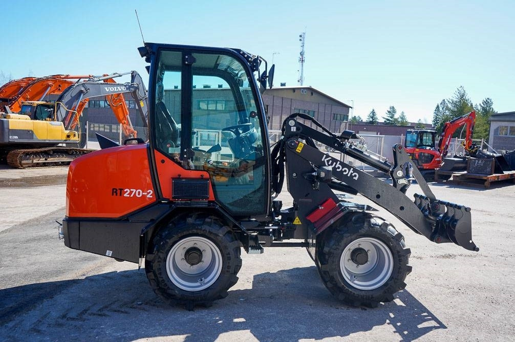 Compact loader Kubota RT270-2 DELUXE MALLI: picture 7