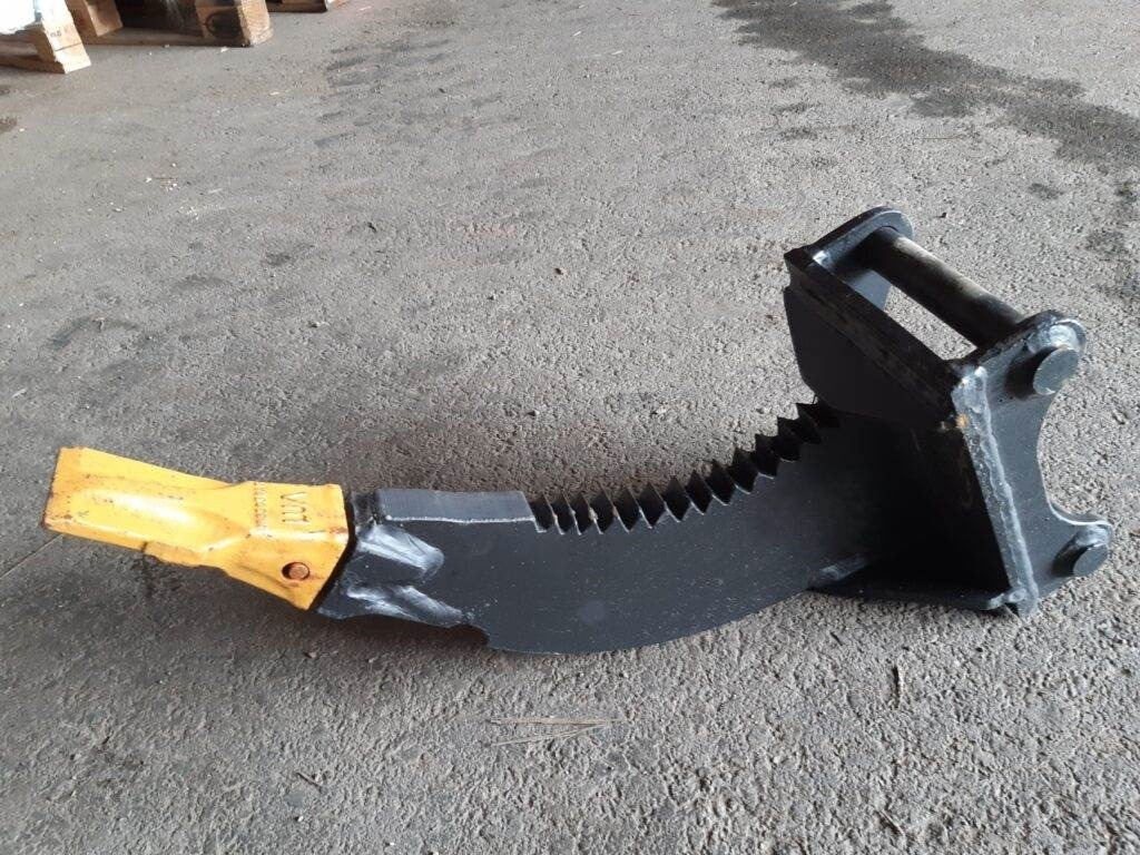 ROUTAPIIKKI LATVALA S30 - Ripper for Construction machinery: picture 1 ROUTAPIIKKI LATVALA S30 - Ripper for Construction machinery: picture 1