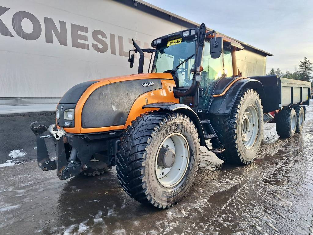 Farm tractor Valtra T161 HITECH: picture 1