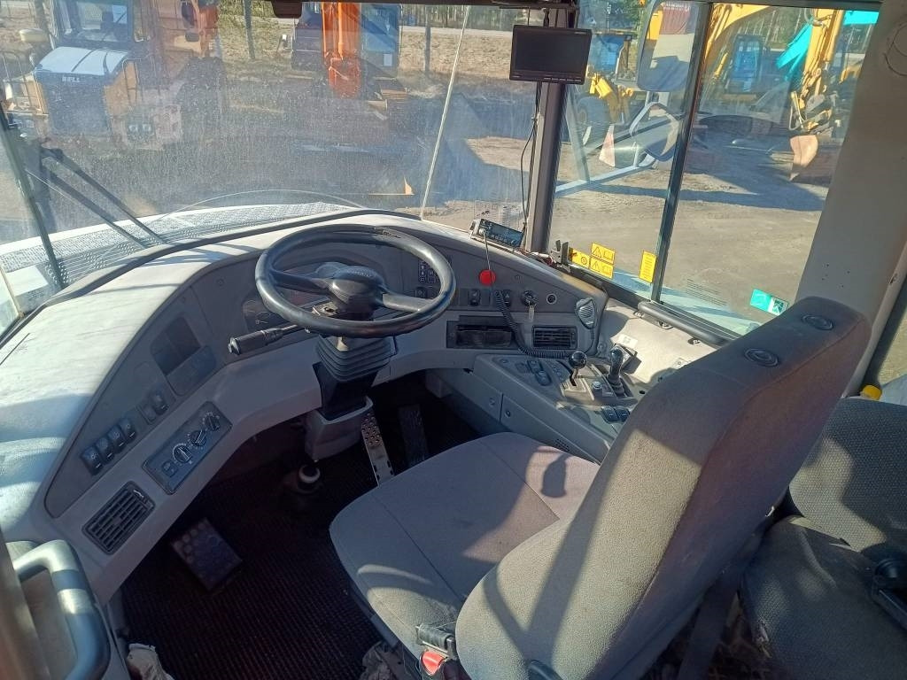 Articulated dumper Volvo A40F DUMPPERI: picture 12