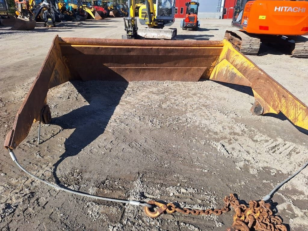 Articulated dumper Volvo A40F DUMPPERI: picture 11