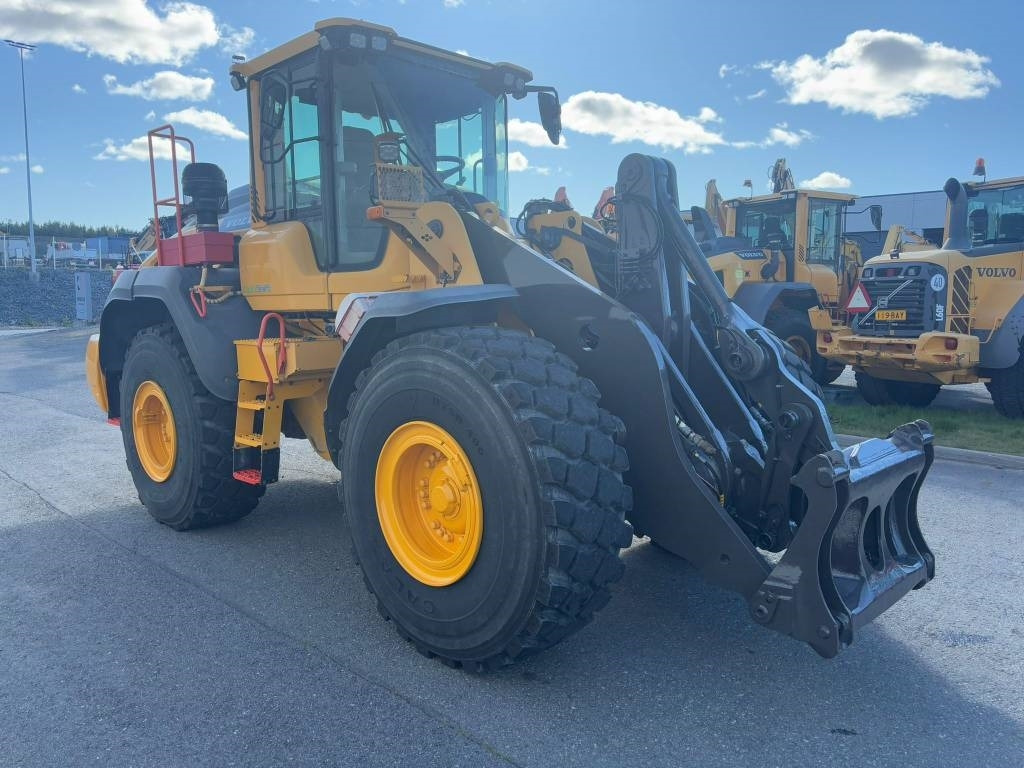 Volvo L 110 H - Wheel loader: picture 3 Volvo L 110 H - Wheel loader: picture 3