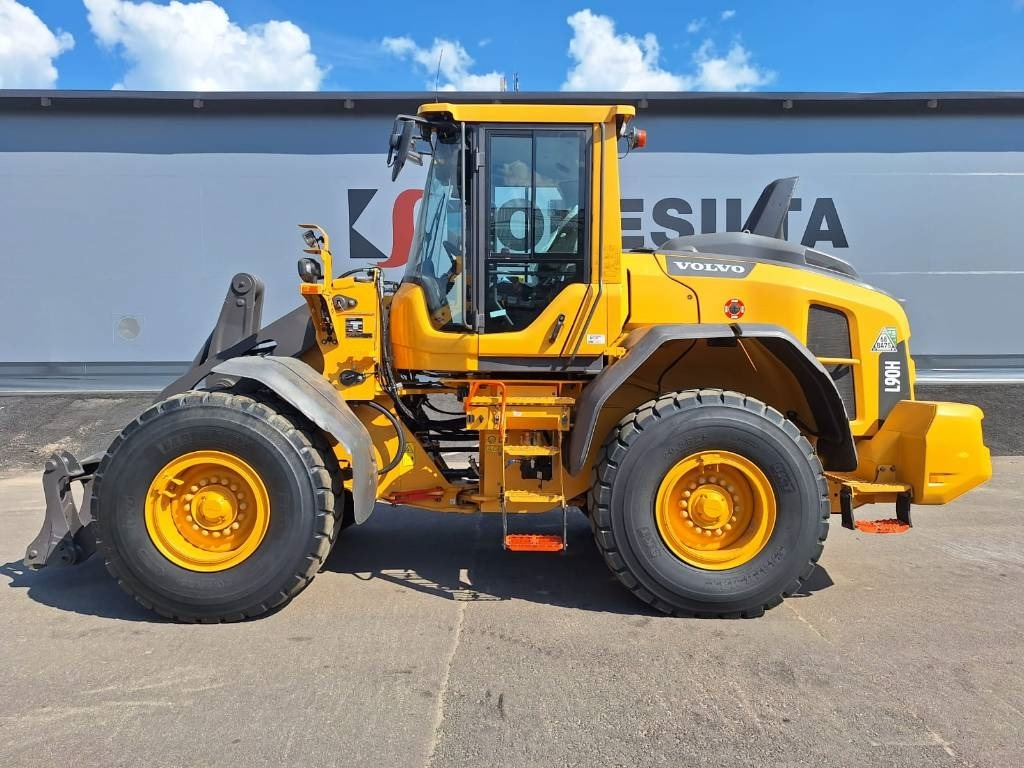 Volvo L90H - Wheel loader: picture 1 Volvo L90H - Wheel loader: picture 1