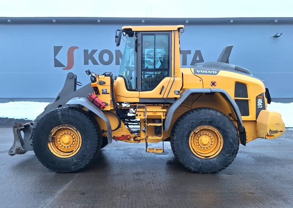 Volvo L90H VIPUOHJAUS YM. - Wheel loader: picture 1 Volvo L90H VIPUOHJAUS YM. - Wheel loader: picture 1