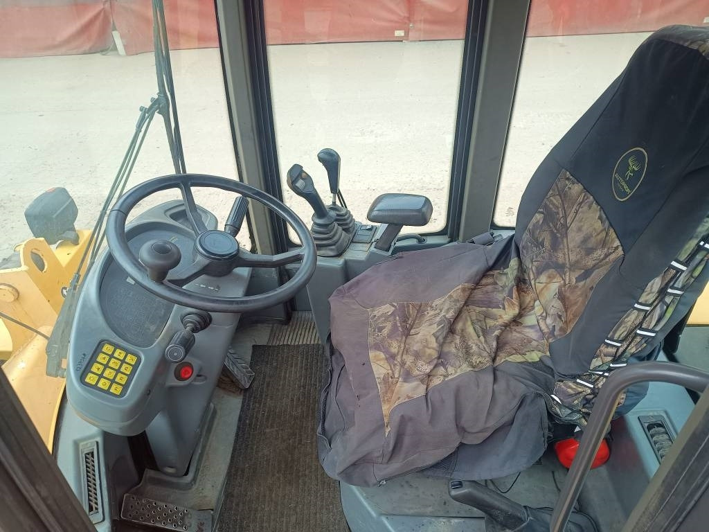 Wheel loader Volvo MYYTY! SOLD! L30B AURALLA: picture 9