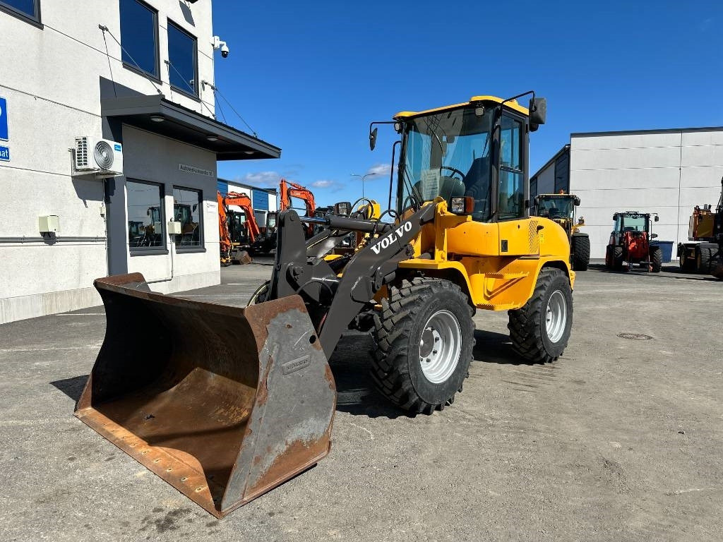 Wheel loader Volvo MYYTY! SOLD! L30B: picture 8