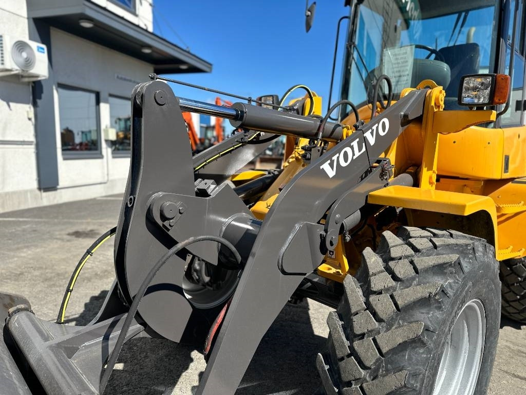 Wheel loader Volvo MYYTY! SOLD! L30B: picture 11