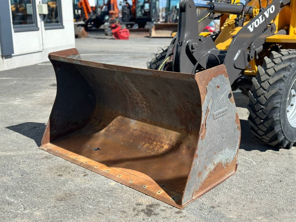 Wheel loader Volvo MYYTY! SOLD! L30B: picture 9