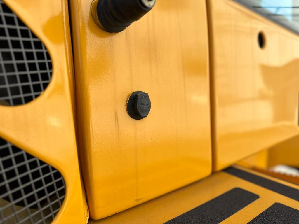 Wheel loader Volvo MYYTY! SOLD! L30B: picture 15