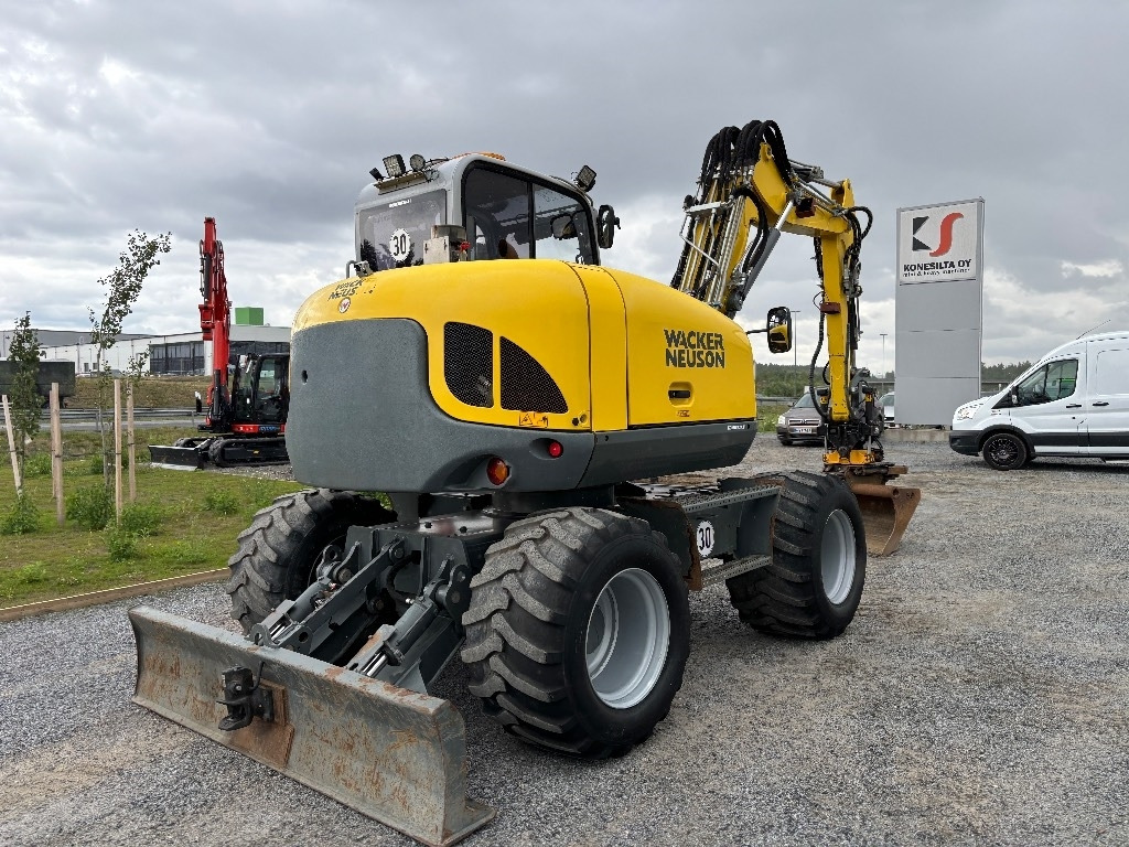 Wacker Neuson EW 100 - Wheel excavator: picture 4 Wacker Neuson EW 100 - Wheel excavator: picture 4