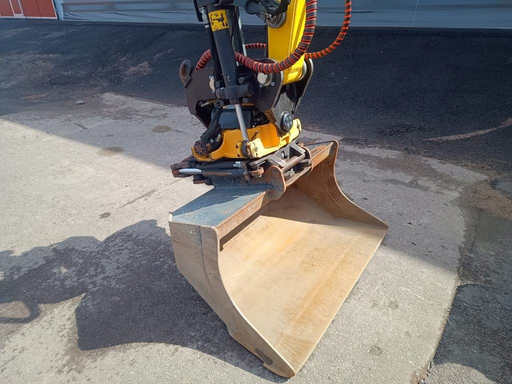 Wheel excavator Wacker Neuson EW100 PYÖRITTÄJÄLLÄ: picture 6