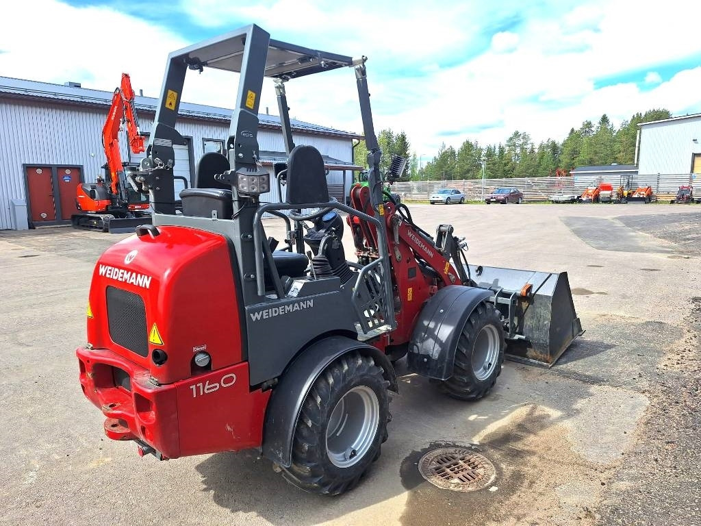 Weidemann MYYTY!SOLD! 1160 VÄHÄN AJETTU, KAUHA+PIIKIT - Compact loader: picture 4 Weidemann MYYTY!SOLD! 1160 VÄHÄN AJETTU, KAUHA+PIIKIT - Compact loader: picture 4