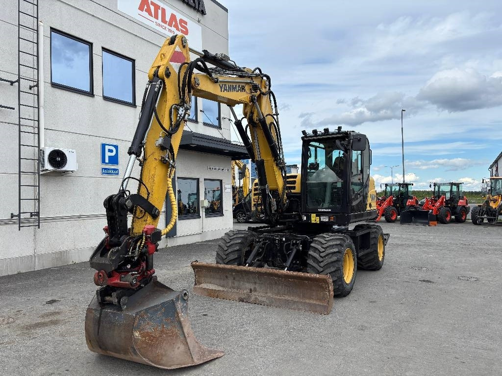 Wheel excavator Yanmar B110W PYÖRITTÄJÄLLÄ: picture 6