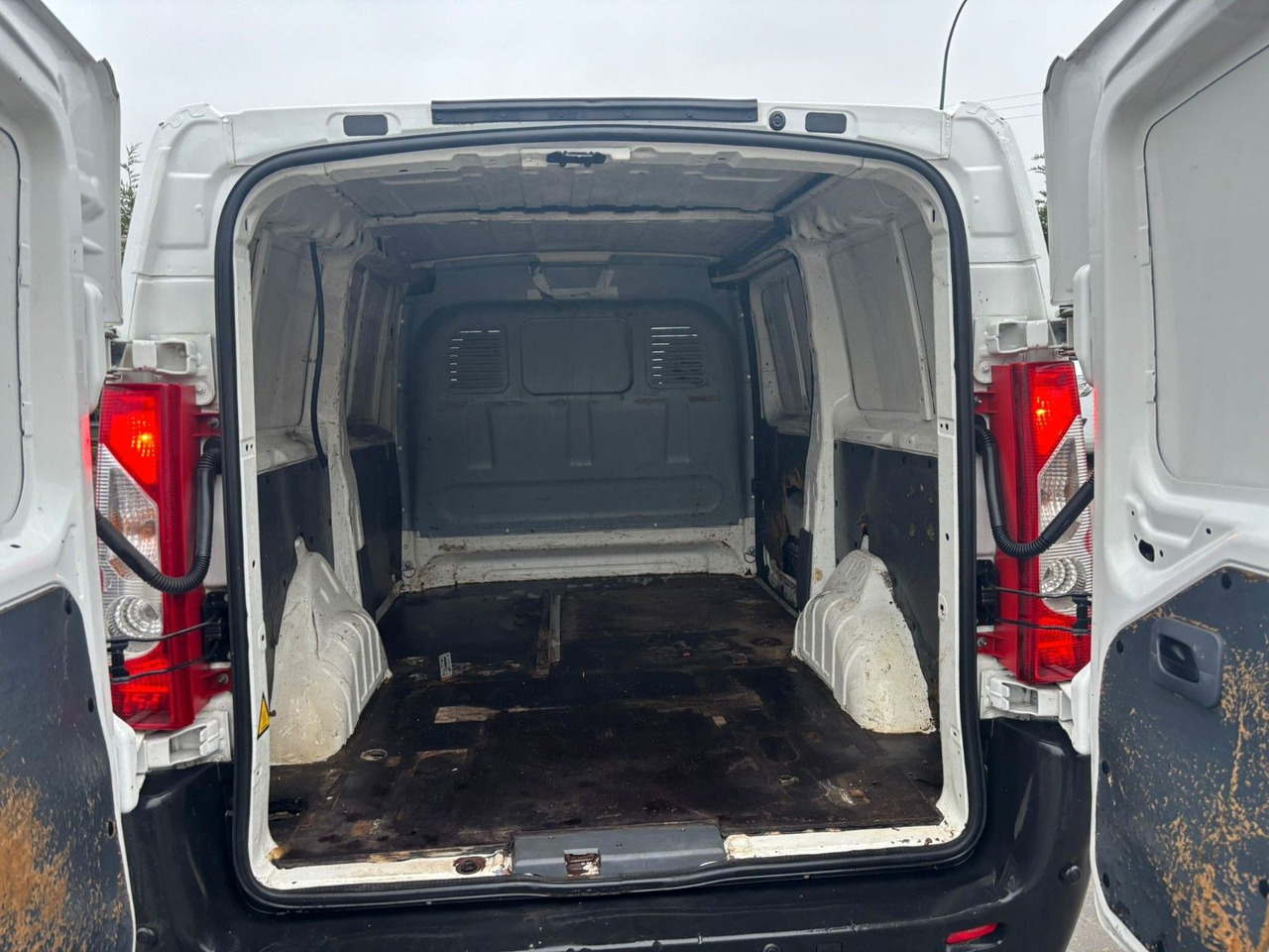 Fiat Scudo 2.0JTD. L2. Klima. Problem Motor. - Small van: picture 5 Fiat Scudo 2.0JTD. L2. Klima. Problem Motor. - Small van: picture 5