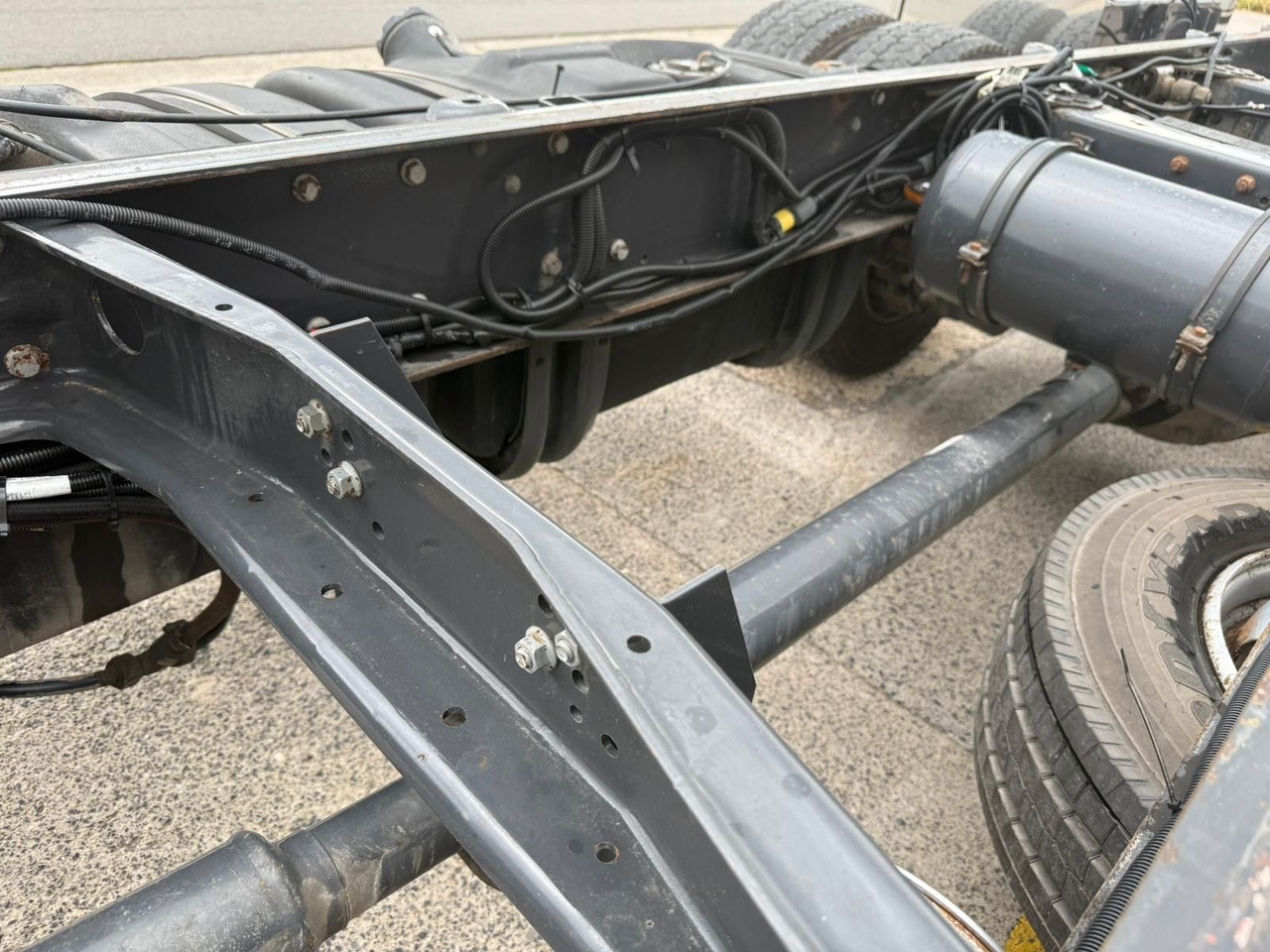 Cab chassis truck Renault Midlum 240dXi. Klima. 225.000km.: picture 11 Cab chassis truck Renault Midlum 240dXi. Klima. 225.000km.: picture 11