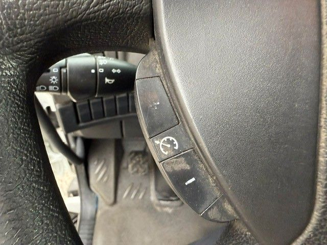 Cab chassis truck Renault Midlum 240dXi. Klima. 225.000km.: picture 15 Cab chassis truck Renault Midlum 240dXi. Klima. 225.000km.: picture 15