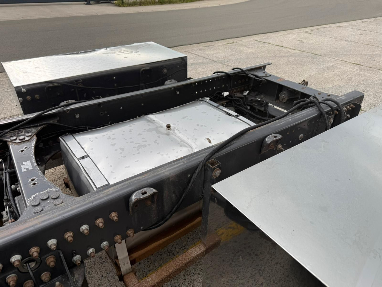 Cab chassis truck Renault Midlum 240dXi. Klima. 225.000km.: picture 10 Cab chassis truck Renault Midlum 240dXi. Klima. 225.000km.: picture 10