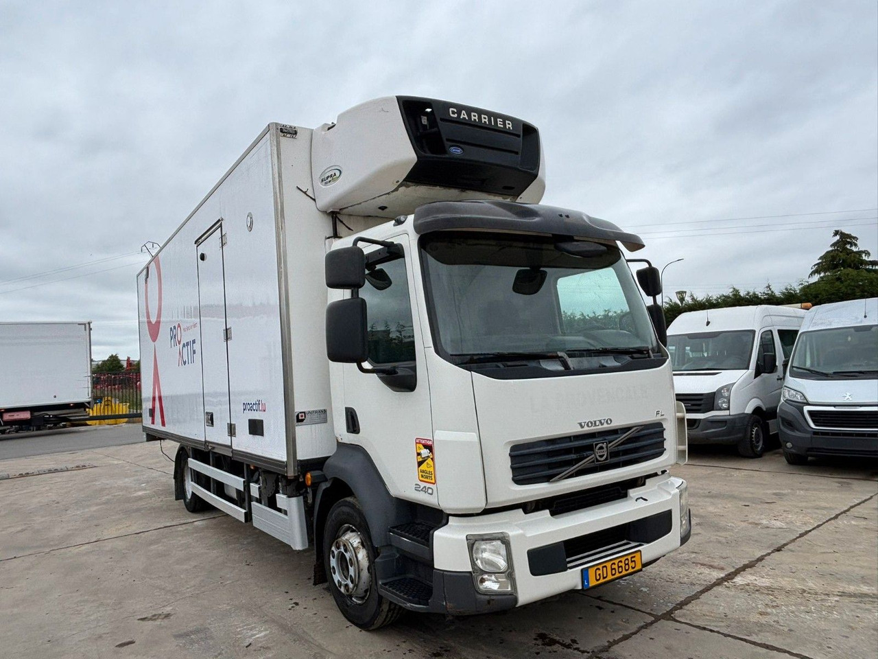 Volvo FL 250. Carrier Supra -20°. EU5. Motor Defekt. - Refrigerator truck: picture 1 Volvo FL 250. Carrier Supra -20°. EU5. Motor Defekt. - Refrigerator truck: picture 1