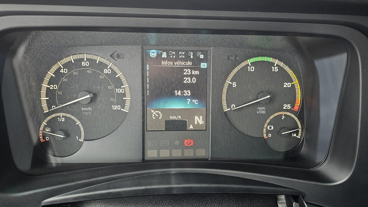 New Tractor unit MERCEDES-BENZ Actros 3340 S 6x4 ADR Euro 3 Tractor Head: picture 16